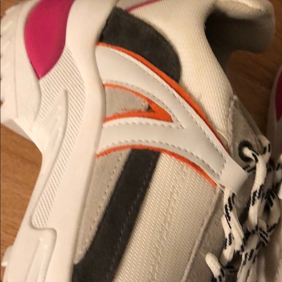 Sport shoes - Picture 7 of 7